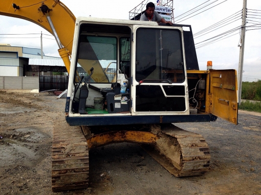 ขาย komatsu 120 รุ่น5 ตัวเดินใหญ่