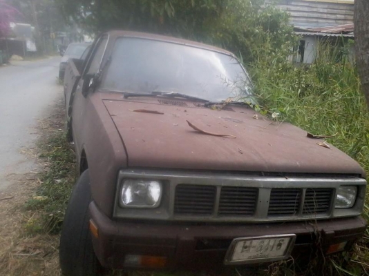 ขาย isuzu kbz หัวเดียว ไม่มีเครื่อง มีทะเบียนมีเล่มทะเบียนขาดเมื่อ56 ผมซื้อมาว่าจะเอามาต่อรถยก แต่ทุนหมดเสียก่อนครับ สนใจเอาไปทำต่อได้ครับ โต้ง 083-5466602