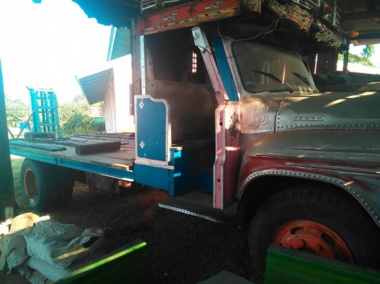 รถเกี่ยวข้าว ศักดิ์ พัฒนา พร้อม รถเทเลอร์ รถเกี่ยวข้าว ศักดิ์ พัฒนา พร้อม รถเทเลอร์