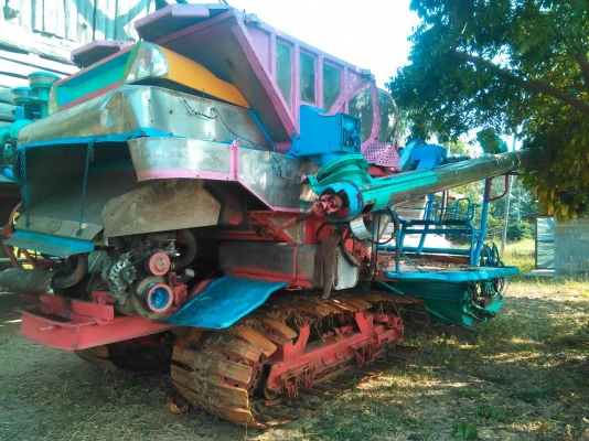 รถเกี่ยวข้าว ศักดิ์ พัฒนา พร้อม รถเทเลอร์ลดราคาเหลือ700000 รถเกี่ยวข้าว ศักดิ์ พัฒนา พร้อม รถเทเลอร์ลดราคาเหลือ700000