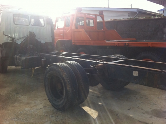 HINO FE 3WJKA เครื่อง Wo6E-165 แรงม้า หัวลากคัสซี ทำสีหัวใหม่ ยางเต็ม คัสซีสวย HINO FE 3WJKA เครื่อง Wo6E-165 แรงม้า หัวลากคัสซี ทำสีหัวใหม่ ยางเต็ม คัสซีสวย