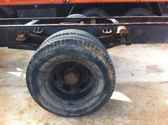 HINO FE 3WJKA เครื่อง Wo6E-165 แรงม้า หัวลากคัสซี ทำสีหัวใหม่ ยางเต็ม คัสซีสวย HINO FE 3WJKA เครื่อง Wo6E-165 แรงม้า หัวลากคัสซี ทำสีหัวใหม่ ยางเต็ม คัสซีสวย