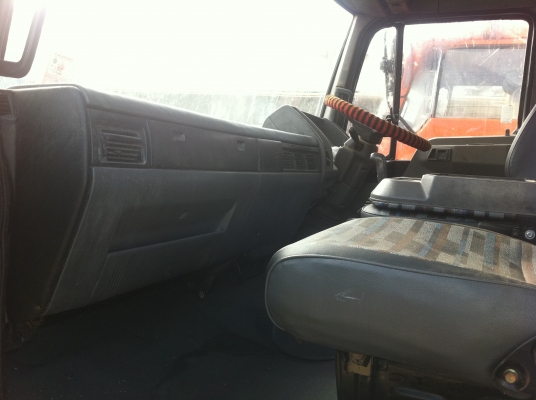 HINO FE 3WJKA เครื่อง Wo6E-165 แรงม้า หัวลากคัสซี ทำสีหัวใหม่ ยางเต็ม คัสซีสวย HINO FE 3WJKA เครื่อง Wo6E-165 แรงม้า หัวลากคัสซี ทำสีหัวใหม่ ยางเต็ม คัสซีสวย