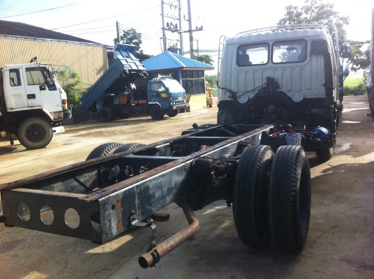 HINO FE 3WJKA เครื่อง Wo6E-165 แรงม้า หัวลากคัสซี ทำสีหัวใหม่ ยางเต็ม คัสซีสวย HINO FE 3WJKA เครื่อง Wo6E-165 แรงม้า หัวลากคัสซี ทำสีหัวใหม่ ยางเต็ม คัสซีสวย