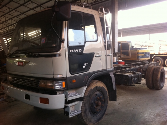 HINO FE 3WJKA เครื่อง Wo6E-165 แรงม้า หัวลากคัสซี ทำสีหัวใหม่ ยางเต็ม คัสซีสวย