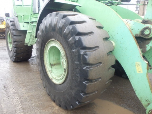 ขายรถตัก TCM ZW220