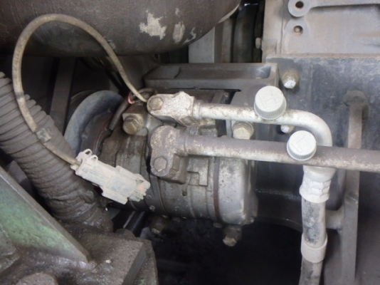 ขายรถตัก TCM ZW220