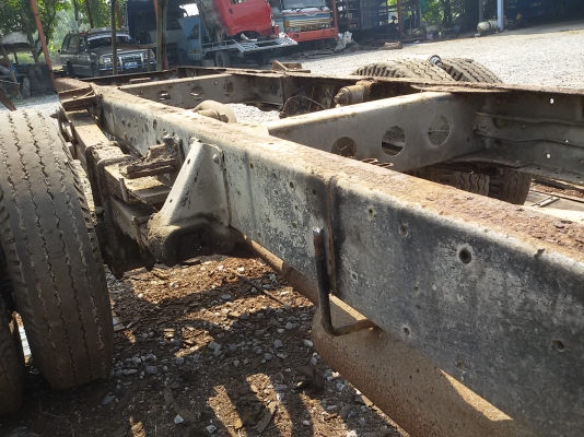 ขายซากรถ2คัน ISUZU 100 แรง กับ NISSAN 100 แรง