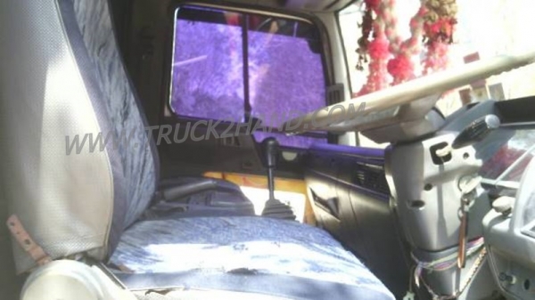 รถบรรทุก HINO ห้องเย็น เครื่อง HO7C  ตู้ยาว5เมตร