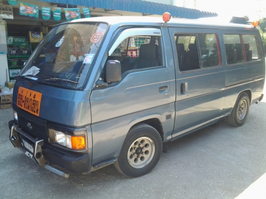 ขายถูก Nissan Urvan