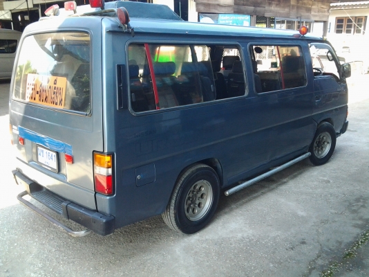 ขายถูก Nissan Urvan