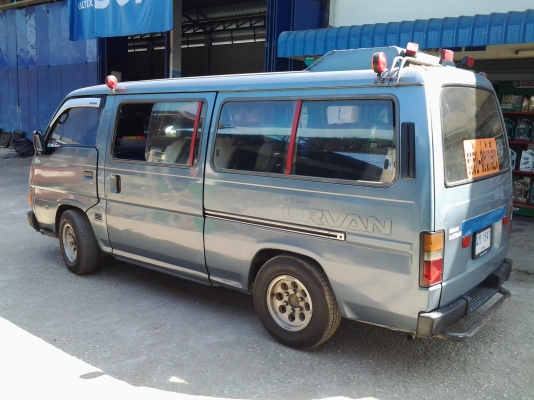ขายถูก Nissan Urvan
