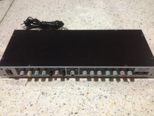 ปรีเเอมคาราโอเกะ MODIFY MK2001 สภาพสวยใช้งานได้ปกติ ปรีเเอมคาราโอเกะ MODIFY MK2001 สภาพสวยใช้งานได้ปกติ