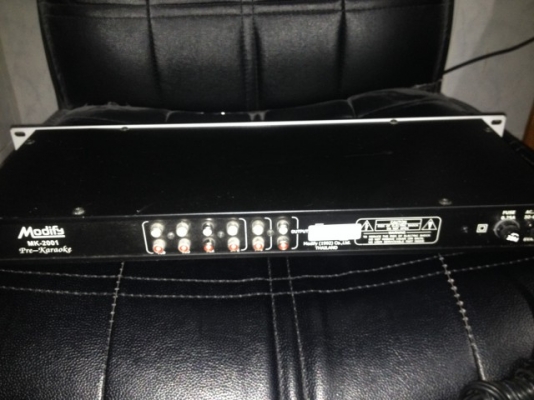 ปรีเเอมคาราโอเกะ MODIFY MK2001 สภาพสวยใช้งานได้ปกติ ปรีเเอมคาราโอเกะ MODIFY MK2001 สภาพสวยใช้งานได้ปกติ