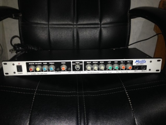 ปรีเเอมคาราโอเกะ MODIFY MK2001 สภาพสวยใช้งานได้ปกติ ปรีเเอมคาราโอเกะ MODIFY MK2001 สภาพสวยใช้งานได้ปกติ