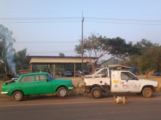 Nissan big m โปรเจครถยก วินส์ไฟฟ้า เครื่องแดง ไฟไซเรนด์ใช้ได้ครับ โนบุ๊คนะพี่น้อง