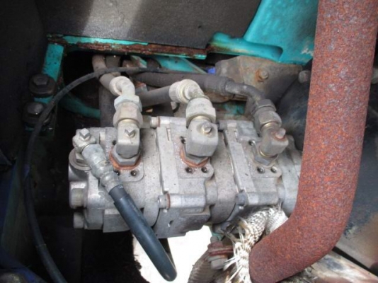 ขายรถขุด. KOMATSU. PC20-7E. คอนโทลน้ำมัน. เครื่องแน่น. ปั๊มแรง.