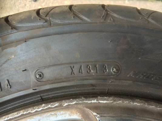 ขายล้อแม็ก4รู100 พร้อมยาง195/55R15 85V ราคาถูก