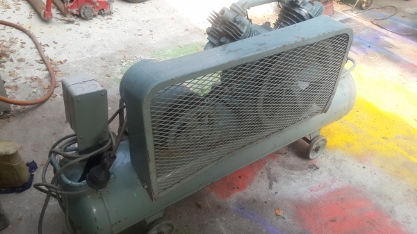 ปั้มลม TOSHIBA 2 แรง ถัง 80 ลิตร ปั้มลม TOSHIBA 2 แรง ถัง 80 ลิตร