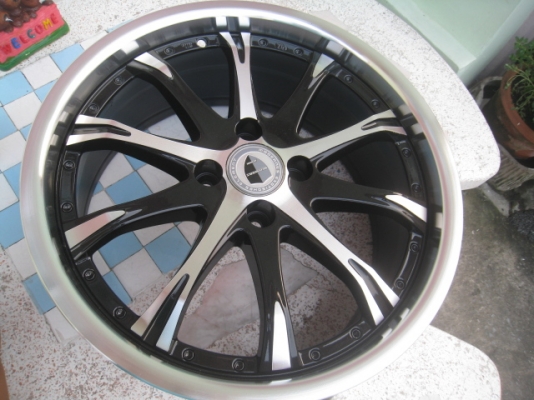 ขายล้อแม็กมือสอง W work schwert 17"x7.5" et42 สนใจติดต่อเล็กคลองสามครับ 081-3747940