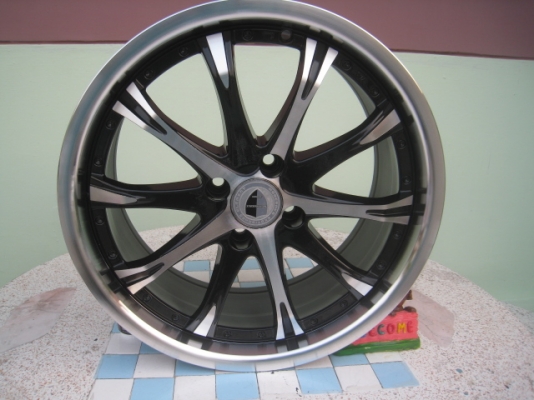 ขายล้อแม็กมือสอง W work schwert 17"x7.5" et42 สนใจติดต่อเล็กคลองสามครับ 081-3747940