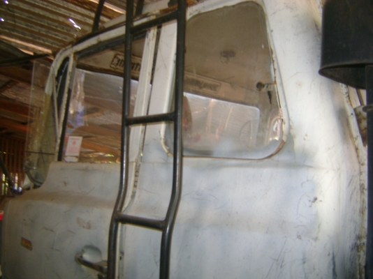 เทรนเลอร์ KT 925 / 168 แรง เพลาเดียว ทะเบียนเต็ม(ท้ายลาด   )  ราคา  435,000 บาท