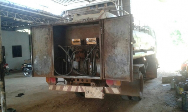 HINO KM777 หัวFC ลงเล่มแล้ว ถังน้ำมัน 2หัวจ่าย ทะเบียน ม79 ยางสวย6เส้น