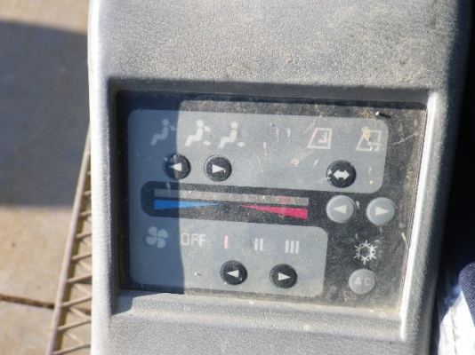 ขายรถแม็คโค Kobellco SK200-3