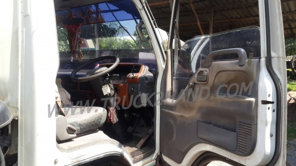 รถบรรทุก 6 ล้อดัมพ์ ISUZU NQR 150 แรงม้า ปีจดทะเบียน 2549 รถบรรทุก 6 ล้อดัมพ์ ISUZU NQR 150 แรงม้า ปีจดทะเบียน 2549