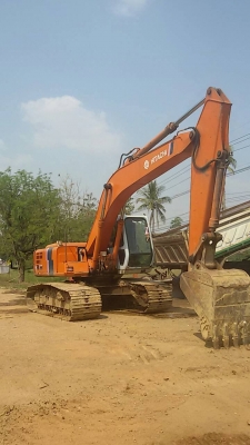 แมคโคร EX200-2