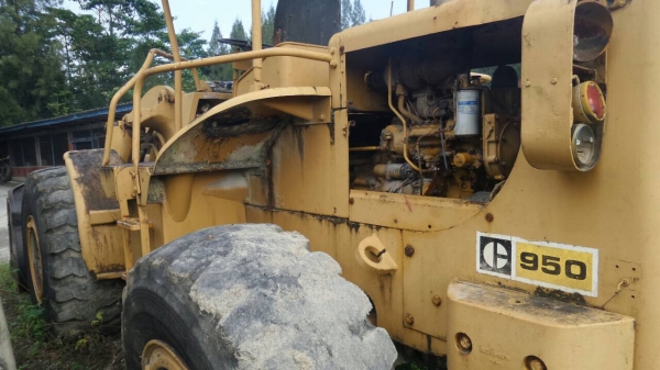 รถตักล้อยาง CAT966C เก๋งตู้ เอกสารอินวอยล์ รถสภาพดี...ใช้งานได้ดีปกติ. รถตักล้อยาง CAT966C เก๋งตู้ เอกสารอินวอยล์ รถสภาพดี...ใช้งานได้ดีปกติ.