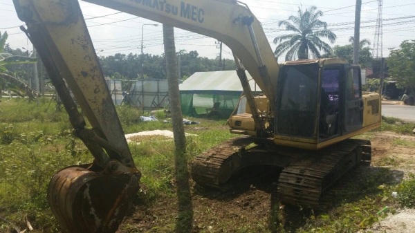 PC200-6 ซีเรียลสูง 94210...รถสภาพดี เอวแน่น เครื่องดี ปั้มดี.เฟมสวย.. PC200-6 ซีเรียลสูง 94210...รถสภาพดี เอวแน่น เครื่องดี ปั้มดี.เฟมสวย..