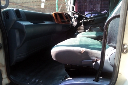 6 ล้อใหญ่  ( ตู้ไฮดรอลิค..ปีกนก..ท้ายลิฟท์ )  HINO MEGA FG1J 220 แรงม้า * ยาว 7.20 ม.* รถสวยเดิม * รถห้างแท้ * มีเล่มพร้อม *