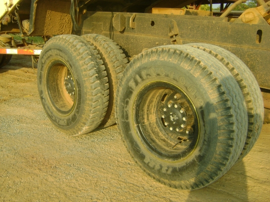 แมก้า 260 แรง พร้อม พ่วง รถปี 48   ราคา  1,930,000  บาท