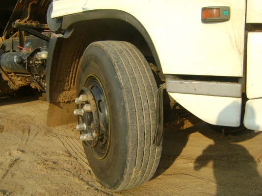 แมก้า 260 แรง พร้อม พ่วง รถปี 48   ราคา  1,930,000  บาท