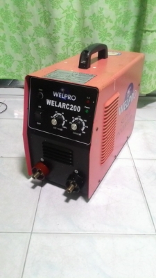 เครื่องเชื่อมไฟฟ้าอินเวอร์เตอร์  welpro ขนาด 200 แอมป์ สภาพดีอุปกรณ์ครบ พร้อมใช้งานครับ
