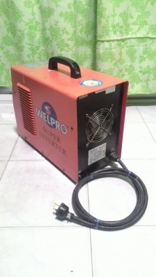 เครื่องเชื่อมไฟฟ้าอินเวอร์เตอร์  welpro ขนาด 200 แอมป์ สภาพดีอุปกรณ์ครบ พร้อมใช้งานครับ