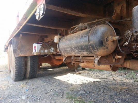 ขาย10ล้อ2เพลา เครื่องEH700 168แรง พ.เพาเวอร์ เบรกทิฟฟี่ หางใหญ่ขึ้นแบคโครุ่น200ได้  เครื่องดี คัชซีสวย ยางดี สภาพพร้อมใช้งาน เอกสารพร้อมโอน สนใจโทร 090-8588220คุณนะ ID:narong498 หรือ www.truck.in.th/498 หรือfb:ณรงค์ ซื้อขายรถมือสอง(เว็บไซต์ส่วนตัว)