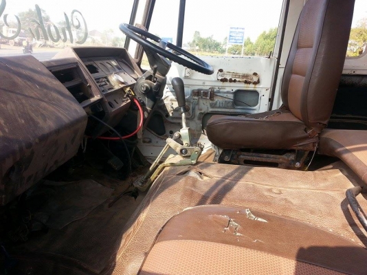 ขาย10ล้อ2เพลา เครื่องEH700 168แรง พ.เพาเวอร์ เบรกทิฟฟี่ หางใหญ่ขึ้นแบคโครุ่น200ได้  เครื่องดี คัชซีสวย ยางดี สภาพพร้อมใช้งาน เอกสารพร้อมโอน สนใจโทร 090-8588220คุณนะ ID:narong498 หรือ www.truck.in.th/498 หรือfb:ณรงค์ ซื้อขายรถมือสอง(เว็บไซต์ส่วนตัว)