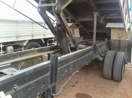 ขายดั้ม6ล้อ ดั้มเกษตร  ISUZUเครื่อง195แรง พ.เพาเวอร์ เบรกทิฟฟี่ แอร์เย็น เครื่องดี คัชซีสวย ยาง825R16 ยางดี สภาพพร้อมใช้งาน เอกสารพร้อมโอน สนใจโทร 090-8588220คุณนะ ID:narong498 หรือ www.truck.in.th/498 หรือfb:ณรงค์ ซื้อขายรถมือสอง(เว็บไซต์ส่วนตัว)