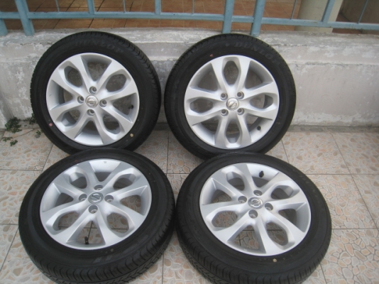ขายล้อแม็กป้ายแดงถอดศูนย์ Nissan march mc 15" สนใจติดต่อเล็กคลองสามครับ 081-3747940