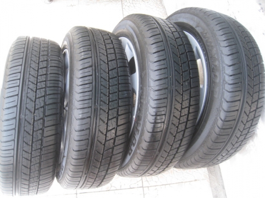 ขายล้อแม็กป้ายแดงถอดศูนย์ Nissan march mc 15" สนใจติดต่อเล็กคลองสามครับ 081-3747940