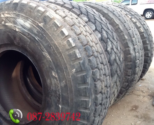 ขายยางรถตัก 4 เส้น (ไม่แยกขาย)