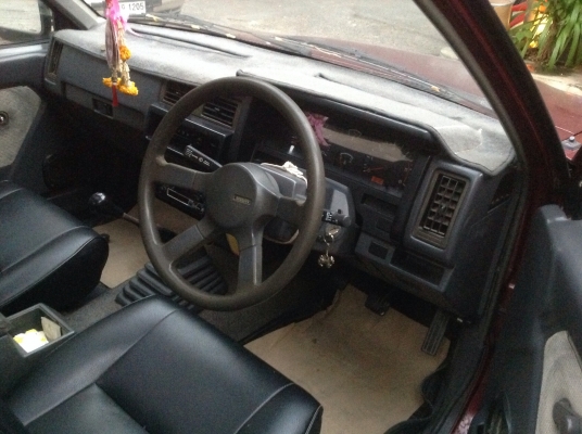 Nissan big mพร้อมใช้เอกสารพร้อมโอน