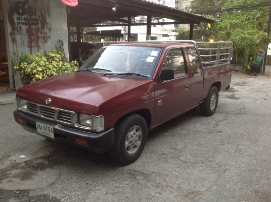 Nissan big mพร้อมใช้เอกสารพร้อมโอน