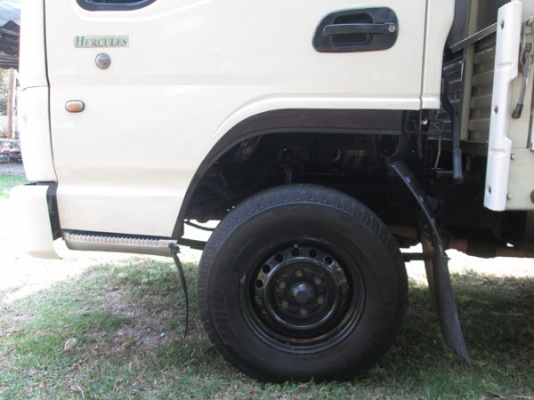 DEWA บรรทุก 4 ล้อไม่ติดเวลา มือเดียวออกห้่าง