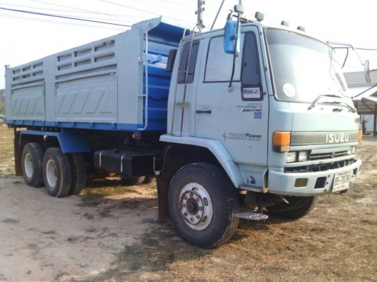 สิบล้อดั้ม อีซูซุ-240นางฟ้า2เพา สภาพเดิมๆสวยจัดทั้งคัน เอกสารทะเบียนพร้อม