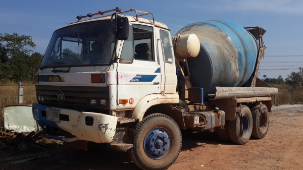 ขายด่วนรถโม่ปูนสิบล้อNISSAN CW430H เครื่อง 230 แรง ราคาเบาๆ0843923995