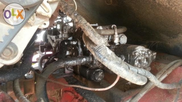 รถเกี่ยวข้าว มีอุ้มเครื่อง 175 ปั้มแฝด ตัวเดิน10 ht หรือแยกอะไหล่ทุกชิ้น