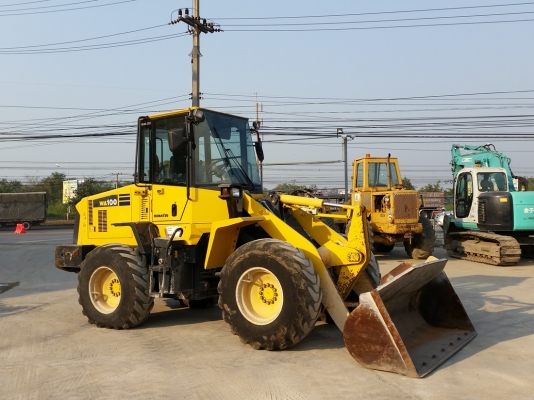 พึ่งมาถึงจากญี่ปุ่นใหม่ !! รถตักล้อยาง WA100-5 ยี่ห้อ KOMATSU นำเข้าจากญี่ปุ่นแท้ 100\% สภาพสวย ไม่เคยใช้งานในไทย